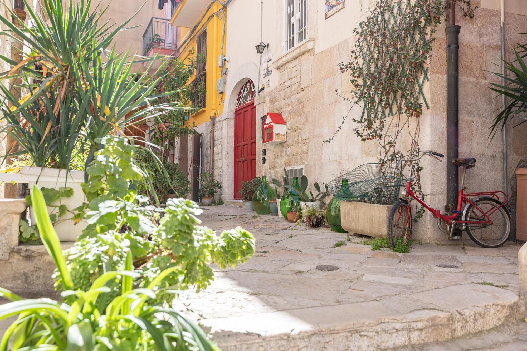 شقة Centro Storico Redmood House A 5 Min Dal Mare, Wi-Fi, A/C E Netflix بارليتا المظهر الخارجي الصورة